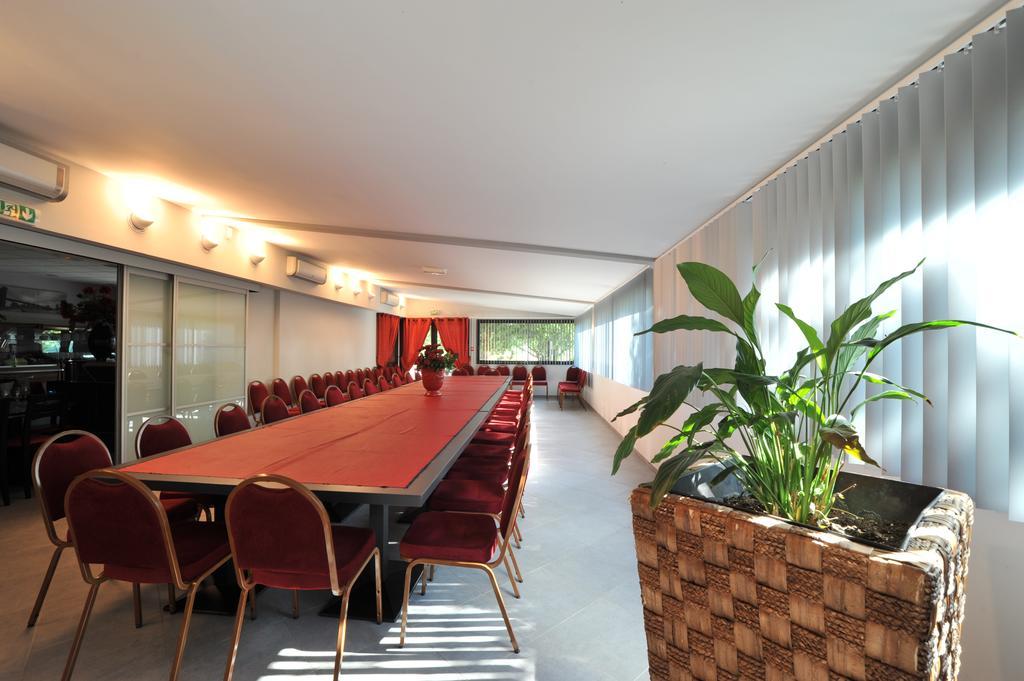 Hotel Au Relais De Trans Draguignan Exteriér fotografie