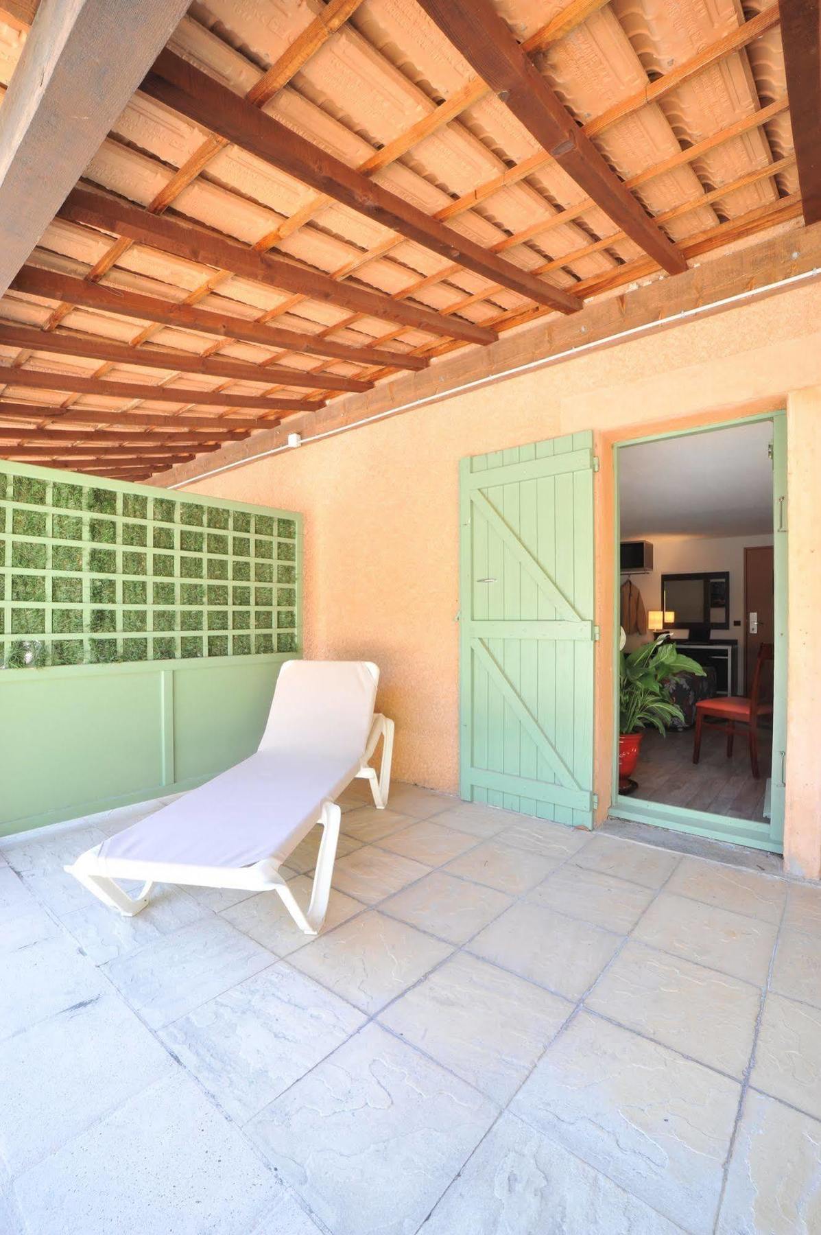 Hotel Au Relais De Trans Draguignan Exteriér fotografie