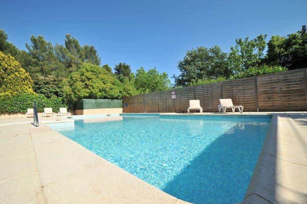 Hotel Au Relais De Trans Draguignan Exteriér fotografie